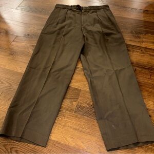JF J.Ferrar Mens Slim Fit Single Pleat Pants Olive No Size